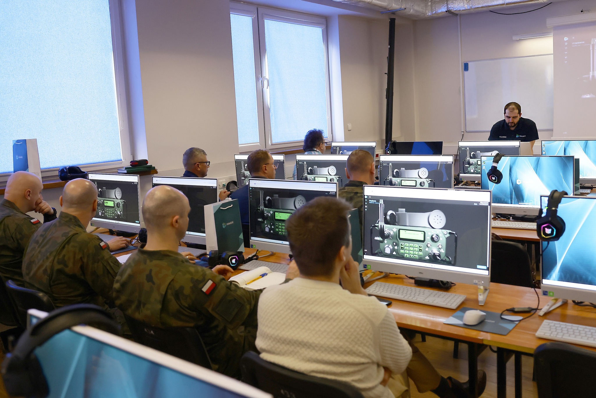 Nowatel - systemy łączności